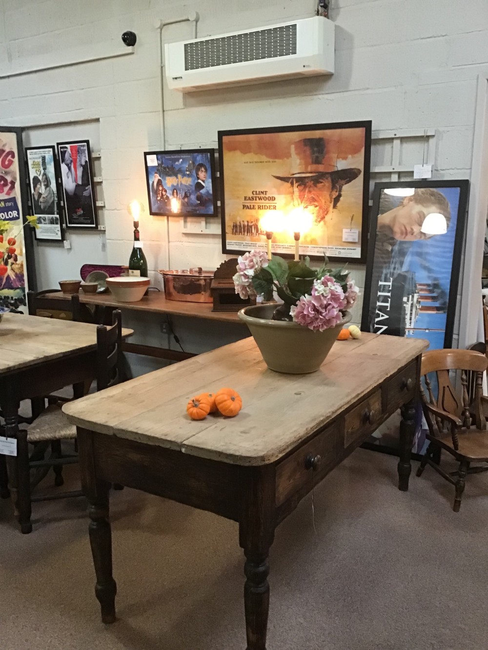 Victorian pine and elm kitchen farmhouse table  View VII