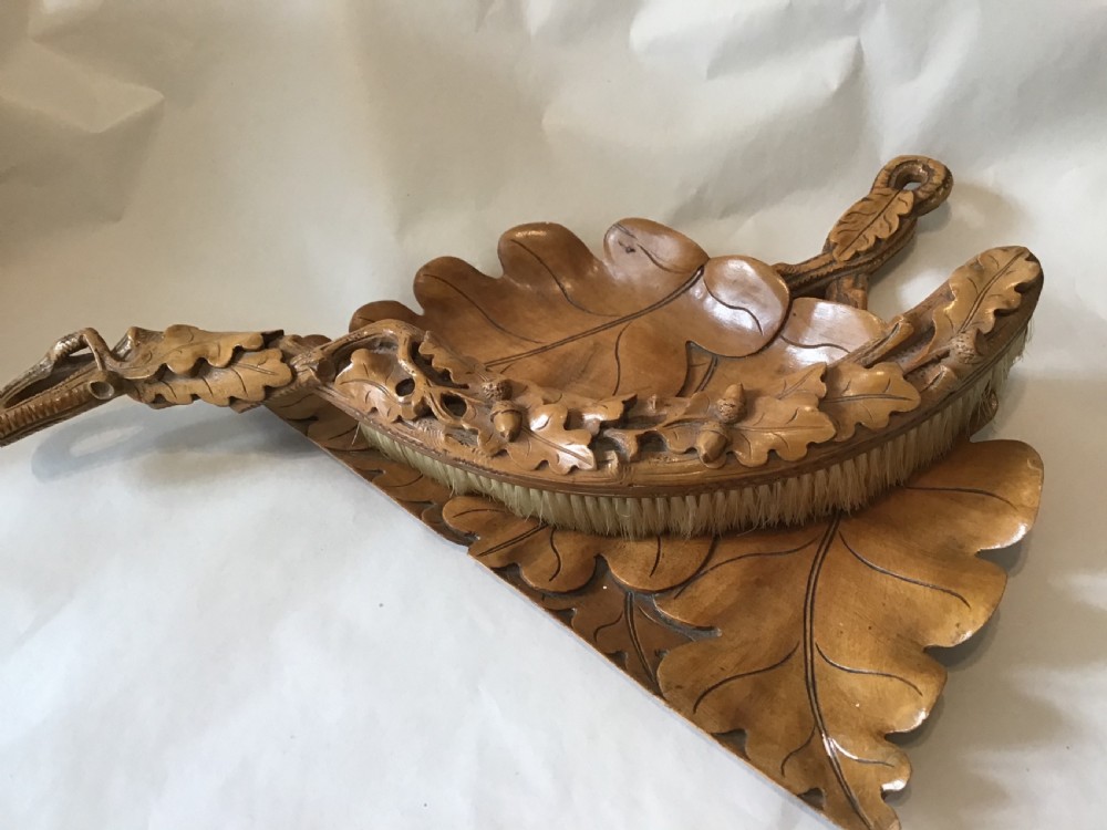 Treen crumb tray and brush 