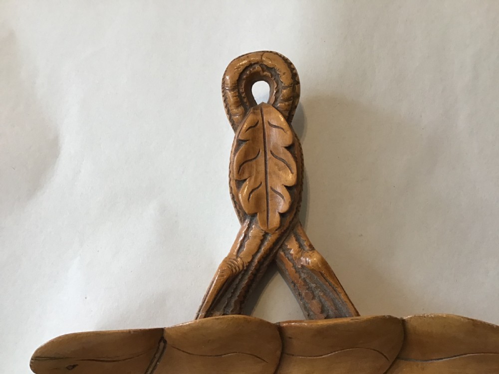 Treen crumb tray and brush  View VIII