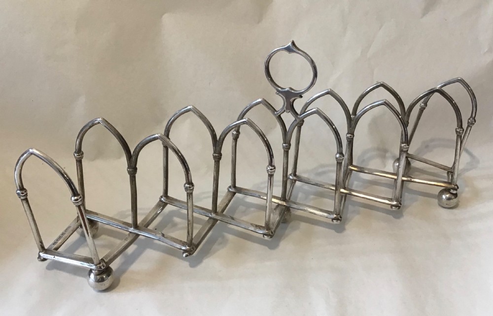 Rare Country House concertina toast rack  View II