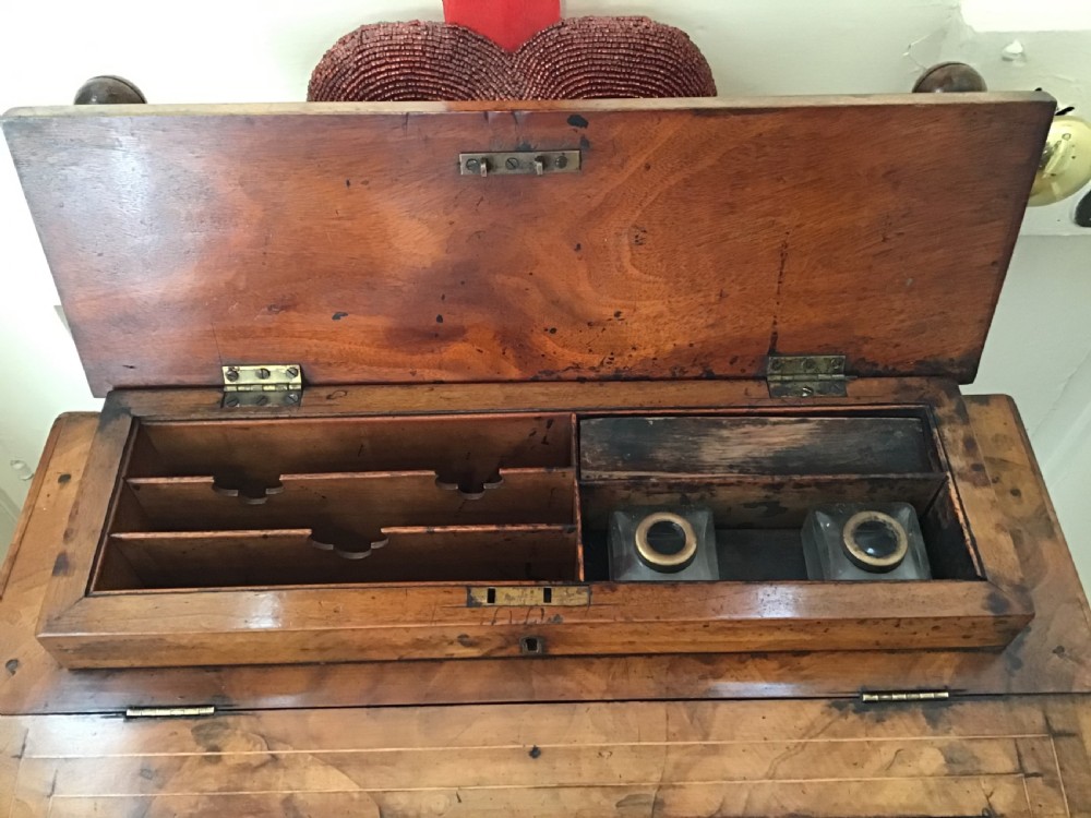 Walnut Davenport  View IV