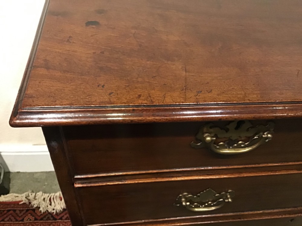 Fine George III Mahogany Chest of Drawers  View VI