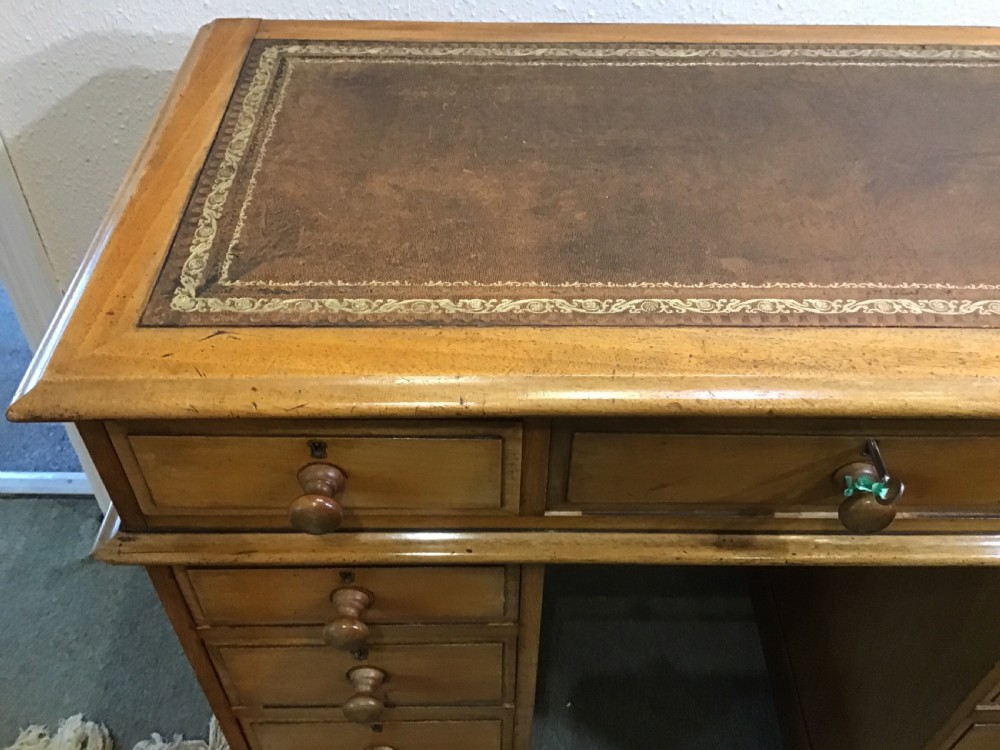 Mahogany pedestal desk  View VI