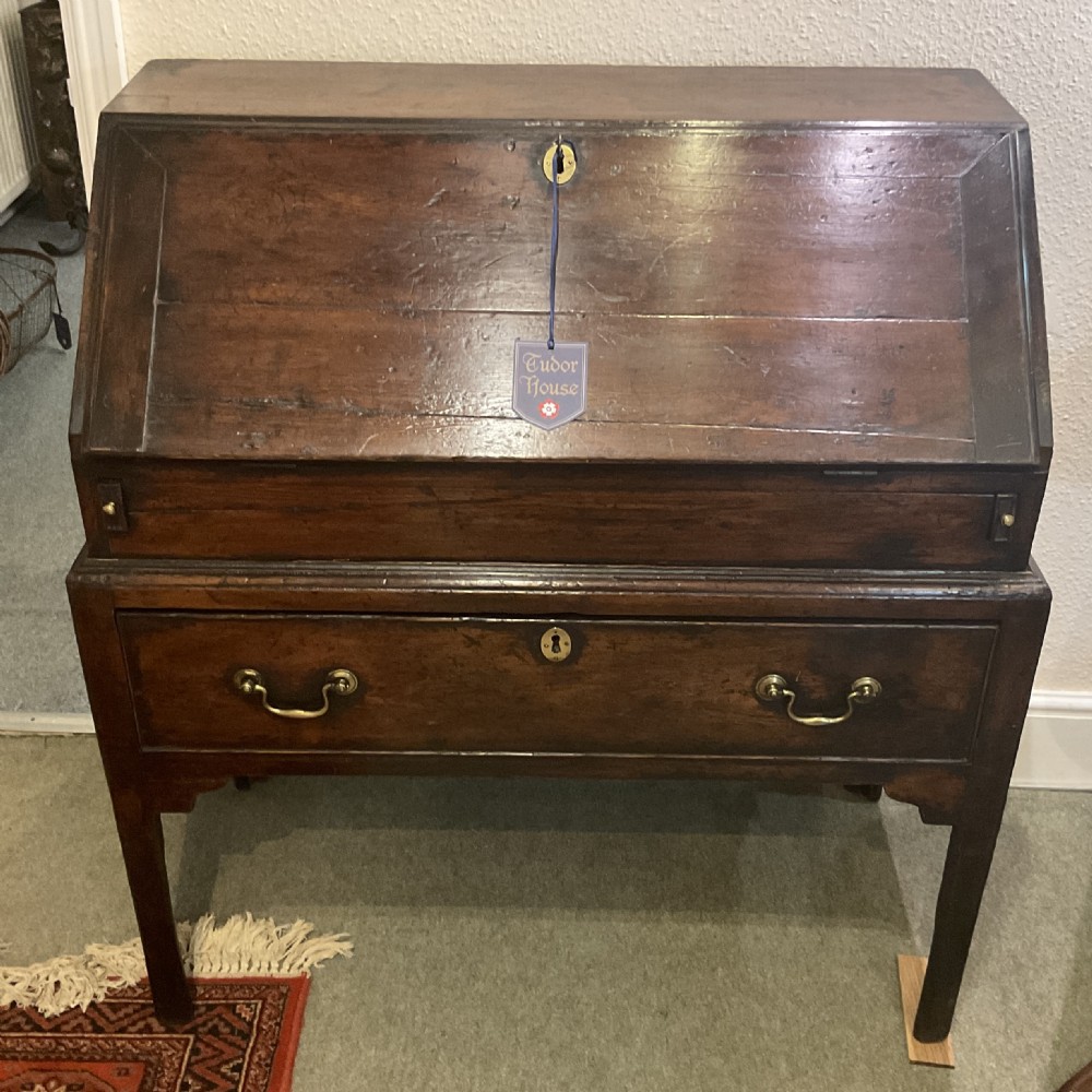 George III Provincial Pitch Pine Bureau on Stand 