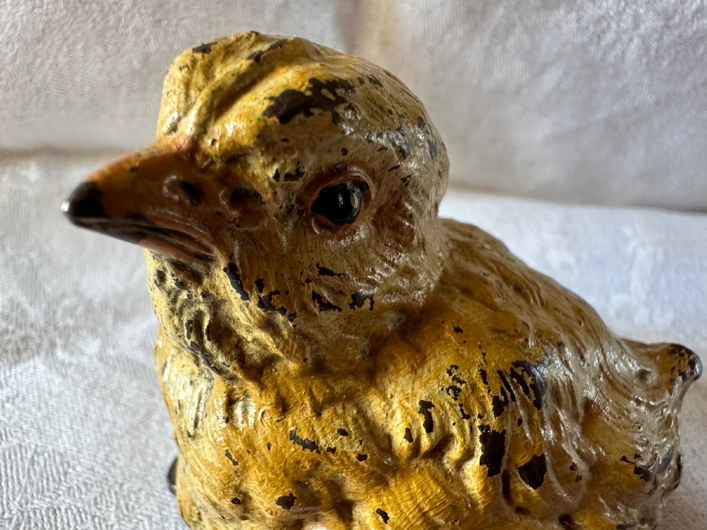 Franz Bergman cold painted stamp box int he form of a chick  View VIII