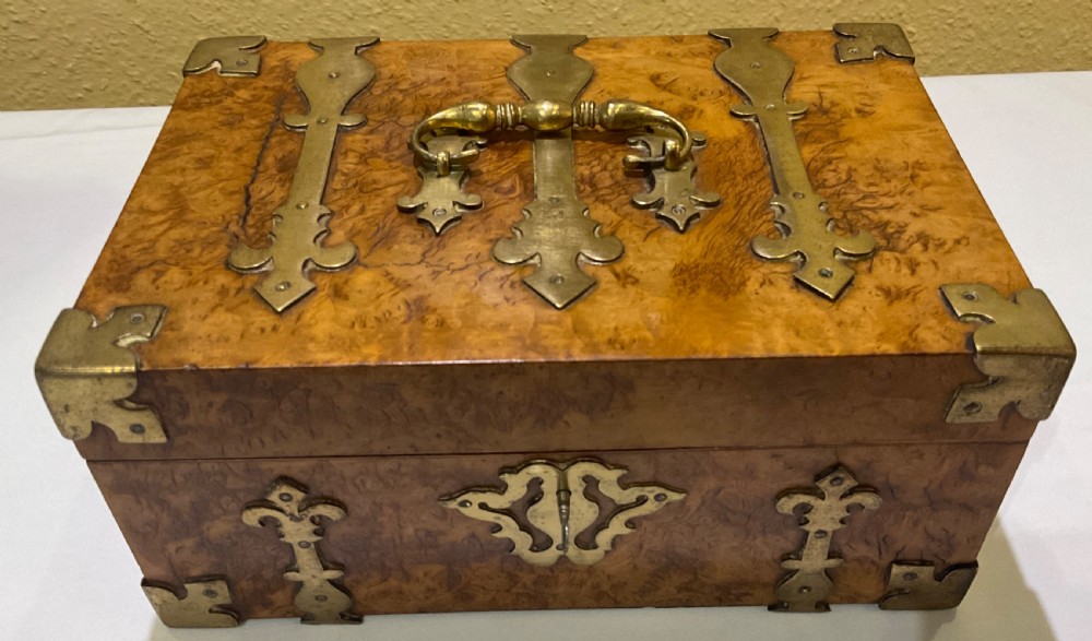 Burr Walnut Jewel Casket