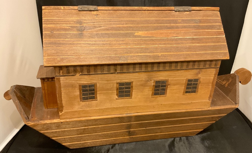 German Erzgebirge Wooden Noah’s Arc