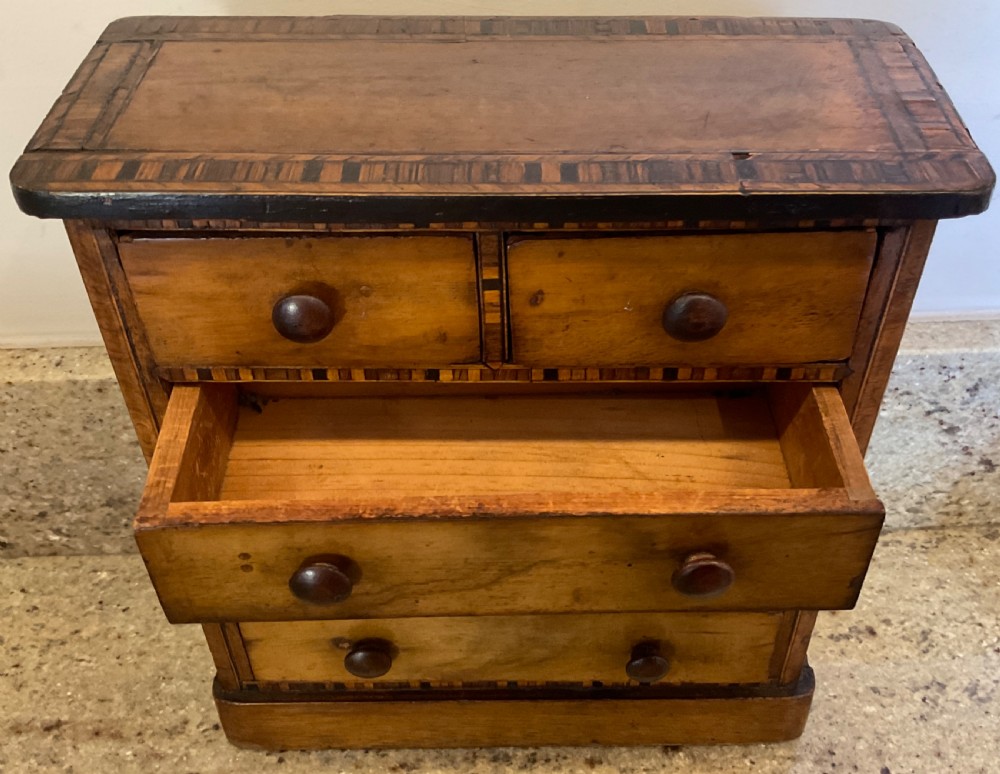 Apprentice piece chest of drawers  View IV