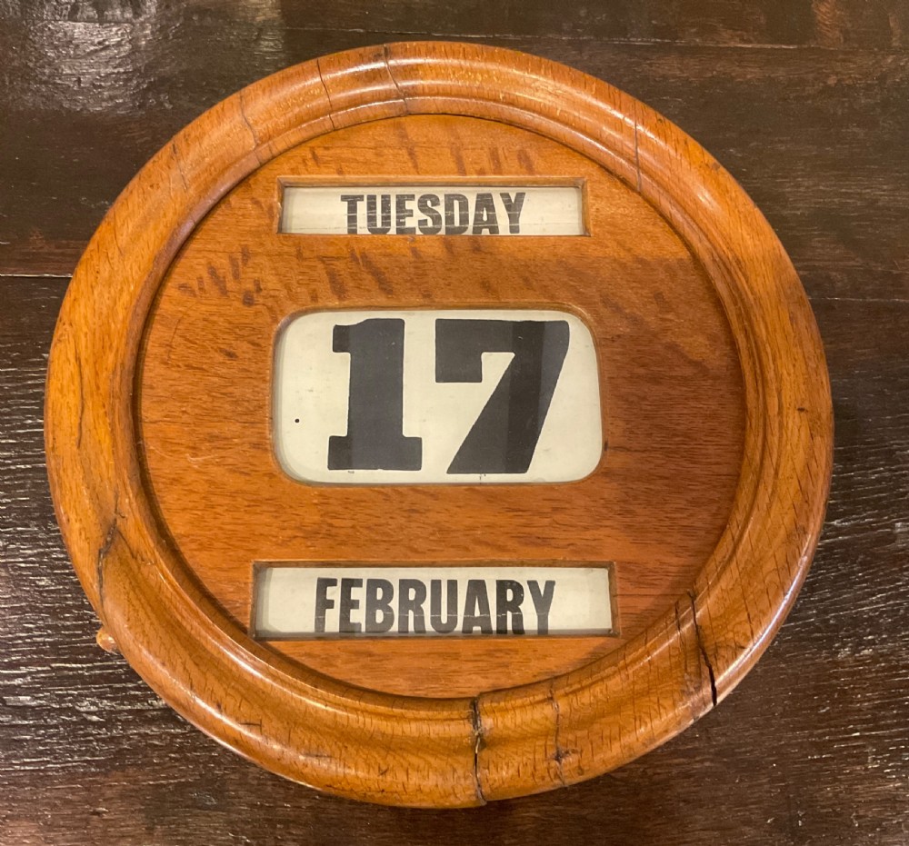 Oak Perpetual Calendar 