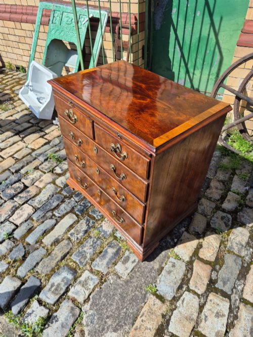 STUNNING GEORGIAN BATCHELORS CHEST OF DRAWERS - ADDITIONAL PHOTO 12