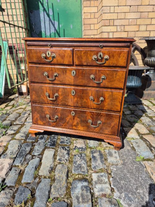STUNNING GEORGIAN BATCHELORS CHEST OF DRAWERS - ADDITIONAL PHOTO 13