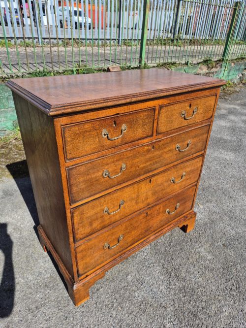 GEORGIAN GOLDEN OAK CHEST OF DRAWERS - ADDITIONAL PHOTO 2