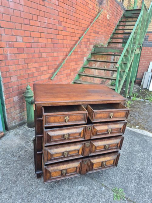 CHARLES II OAK AND WALNUT GEOMETERIC CHEST OF DRAWERS - ADDITIONAL PHOTO 5