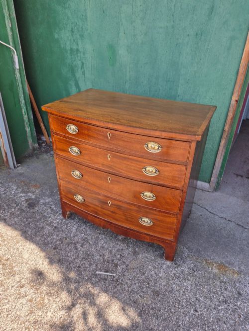 WELL PROPORTIONED REGENCY BOWFRONT CHEST OF DRAWERS - ADDITIONAL PHOTO 5