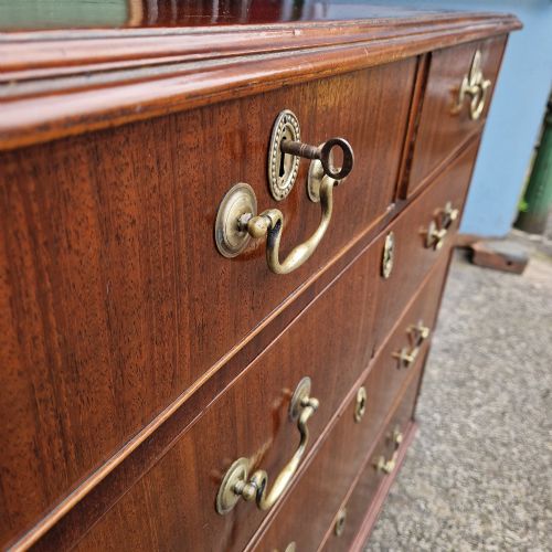 GEORGE THIRD CHEST OF DRAWERS - ADDITIONAL PHOTO 2