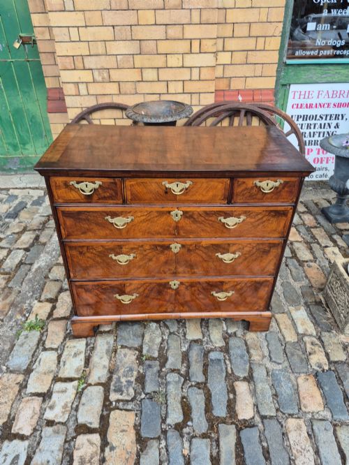 Georgian Walnut and Oak Chest of drawers