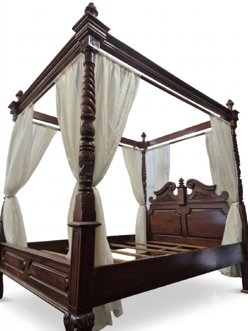 Hand Carved Four Poster Bed Queen Size