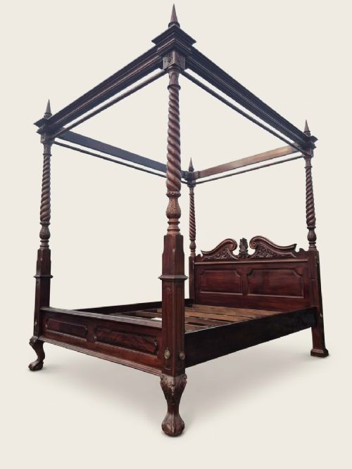 Hand Carved Queen Size Four Poster Bed