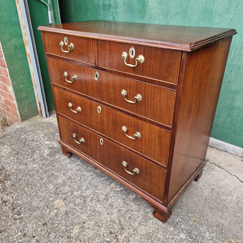 George third chest of drawers View II