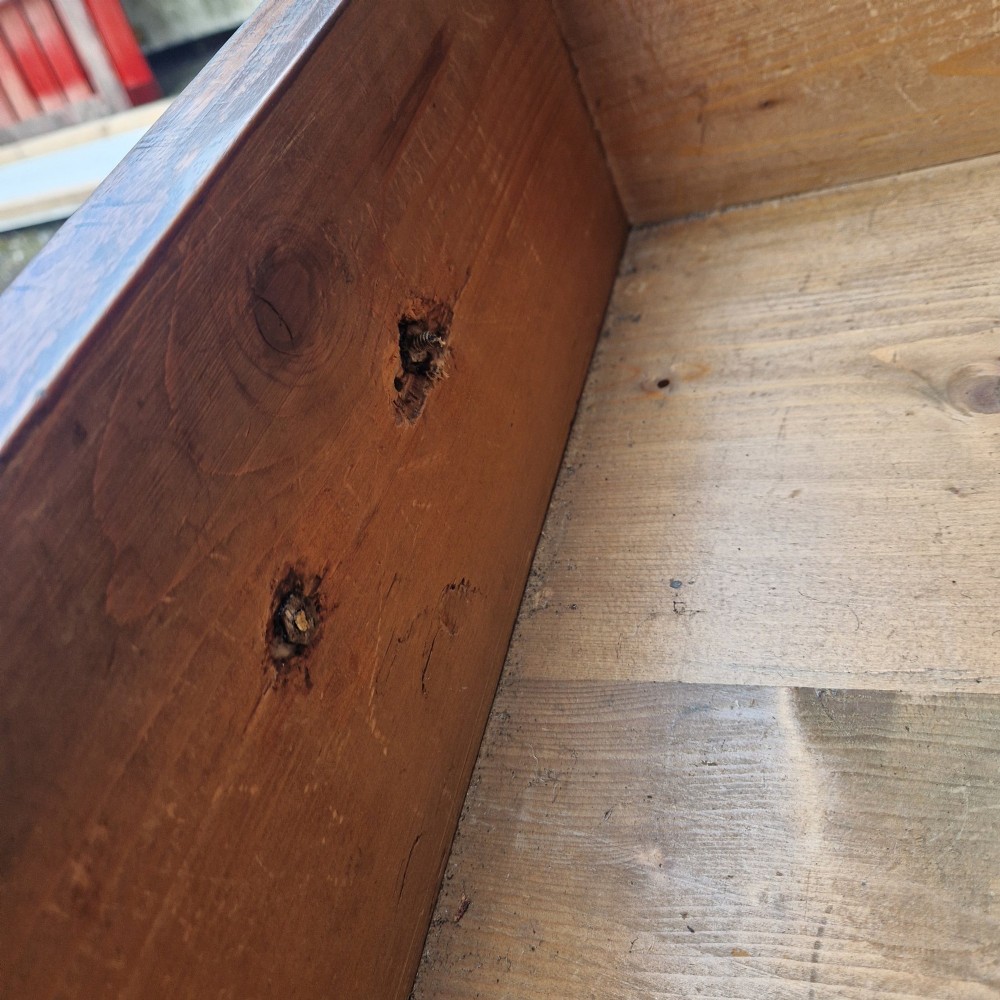 George third chest of drawers View XII