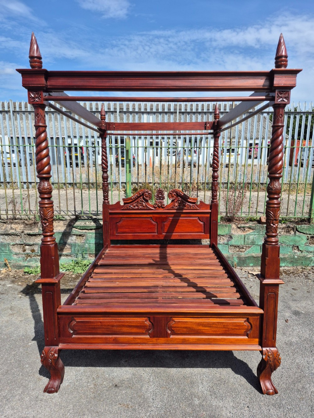 Hand carved four poster. Standard double size 4 foot 6