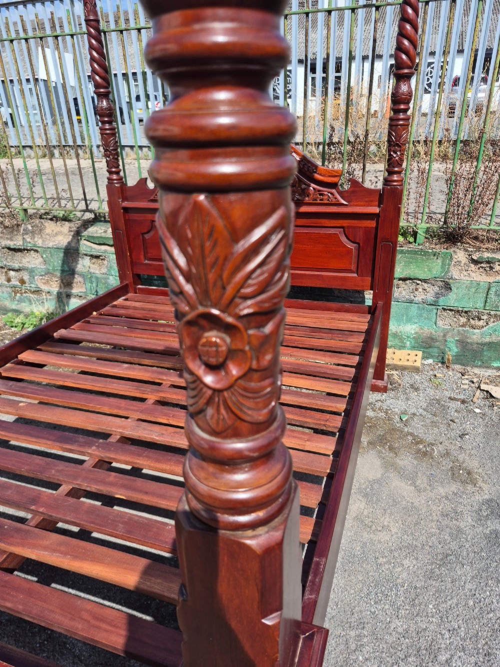 Hand carved four poster. Standard double size 4 foot 6 View V