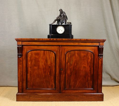 Mid 19th.c. Mahogany Chiffonier.