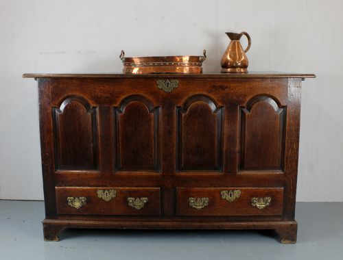 Late 18th.c. Oak Mule Chest.
