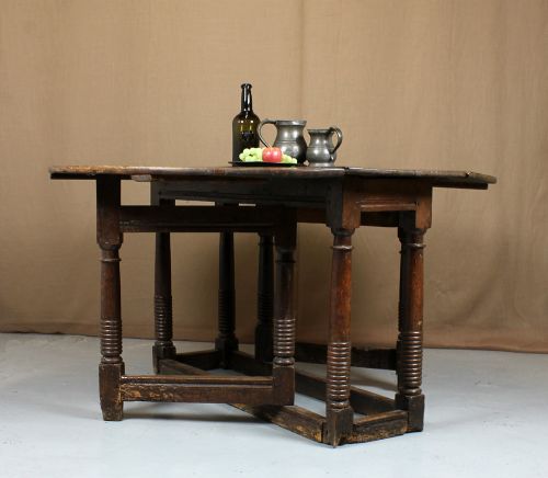 Early 18th.c. Oak Gateleg Table.