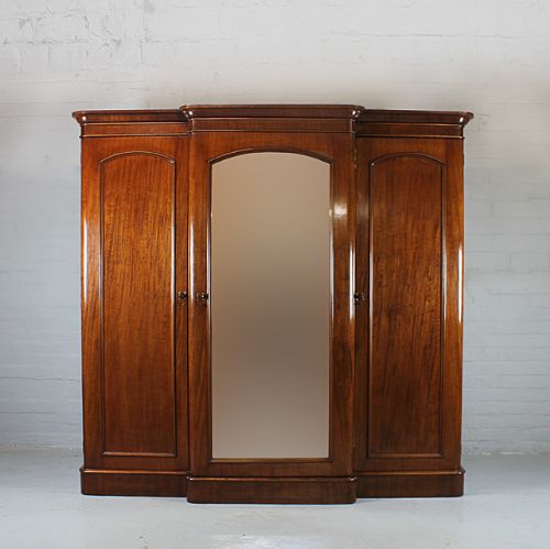 fig 1. Victorian Mahogany Wardrobe, Dressing Table, Mirror & Chest.