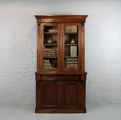 Small Victorian Mahogany Bookcase.