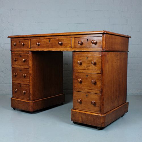 Small Oak Pedestal Desk.
