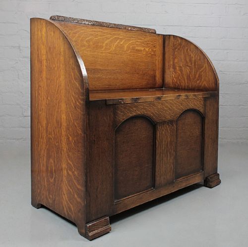 Small Art Deco Box Settle.