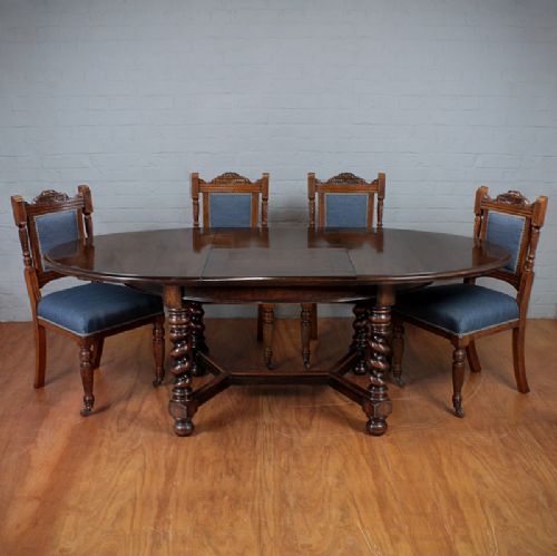 Early 20th.c. Extending Oak Dining Table.