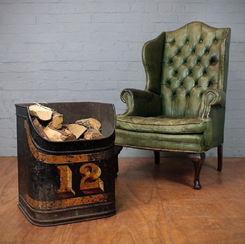English Toleware Tea Bin Log Box.