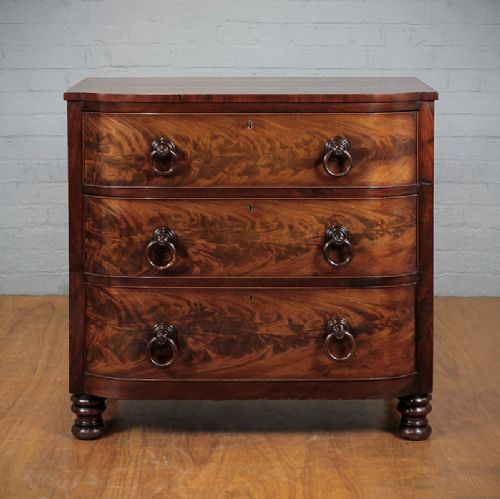Early 19th.c. Mahogany Chest of Drawers.