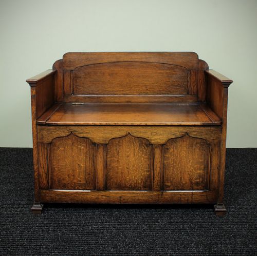 Early 20th.c. Hall Seat.