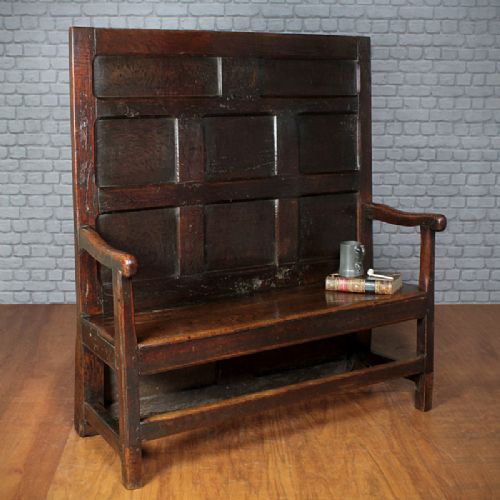 18th.c. Elm Settle.
