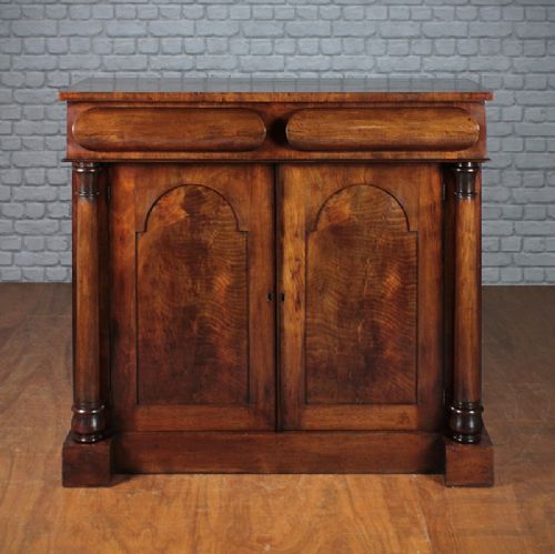 Early 19th.c. Mahogany Chiffonier.