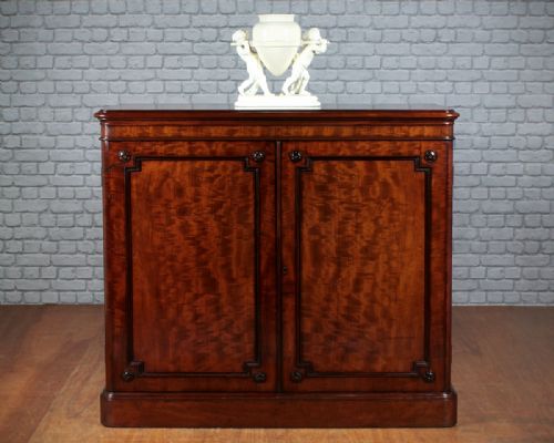 Mahogany Chiffonier Sideboard.