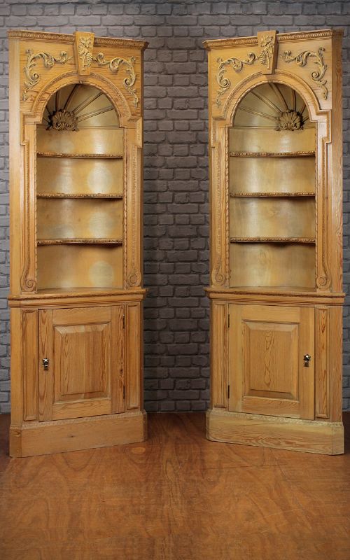Pair Corner Niches.