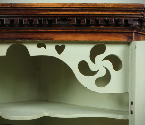 Georgian Pine Corner Cupboard C.1800.