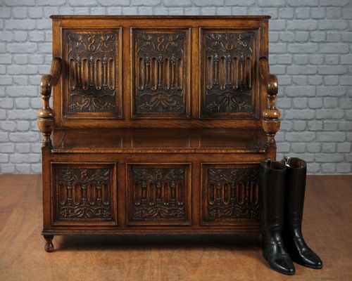 Edwardian Oak Hall Seat C.1910.