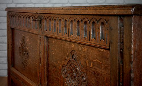 18th.c. Carved Oak Coffer C.1770.