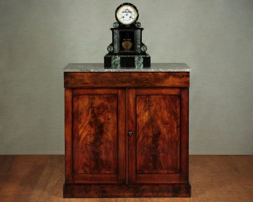 Early 19th.c. Marble Top Chiffonier C.1820.