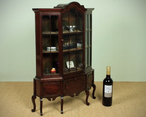 Miniature Queen Anne Style Curio Display C.1930.
