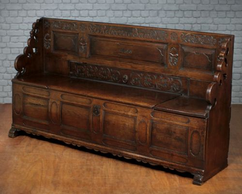 Large Mid 18th.c. Solid Oak Box Settle C.1753