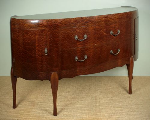 fig 1. Maurice Adams ‘Grosvenor’ Sidebord c.1930.