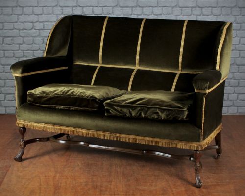 William & Mary Couch C.1920.