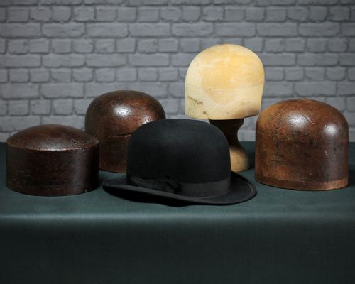 Four Vintage Treen Hat Blocks C.1920.